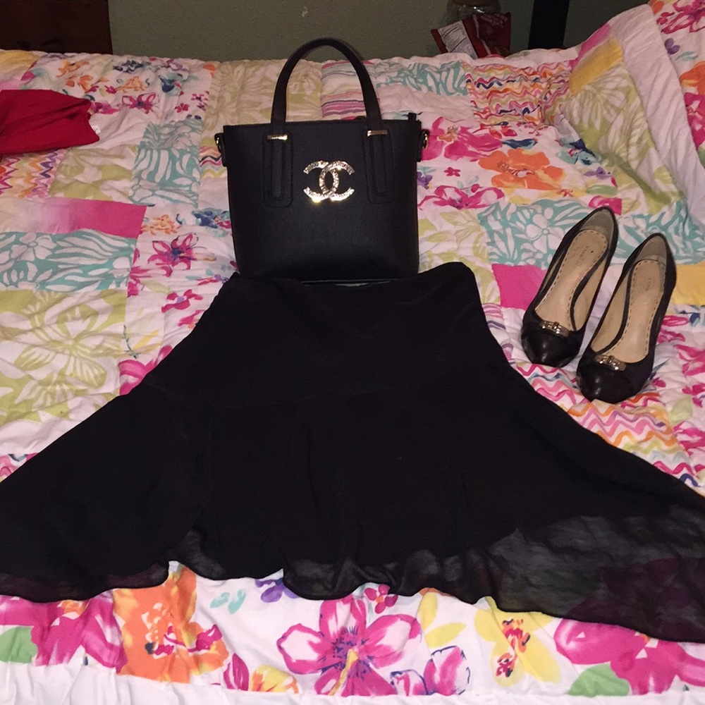 A cute black skirt